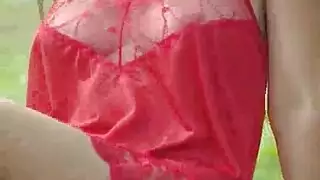 فعل بين الأقارب: شاب سوري يحفر فرجها المبلل
