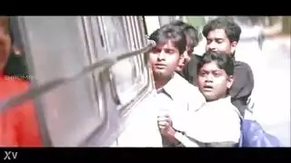 تحرش فتاة في الحافلة