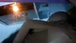 شوكولاتة حارة: مشهد شرجي لثلاثة