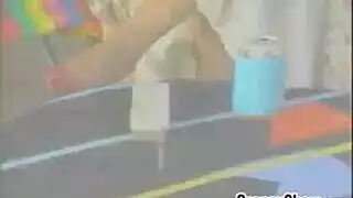 الجدة الشقراء قع深 الحلق والقذف الداخلي
