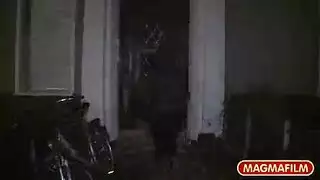 ضعف المتعة: نساء ذوات خبرة تواجهن قضيبًا ضخمًا معًا