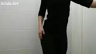 غضبها يغذي جلسة شرجية خشنة