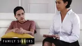 هذه الممثلة تريد كل الحيوانات المنوية لنفسها