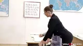 نيك حلق عميق وقذف داخلي