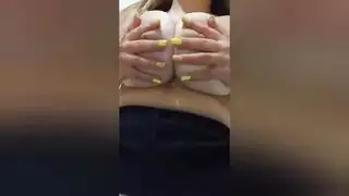 سراويل تنورة الثدي الطبيعية الكبيرة