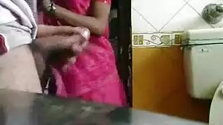 الاستمناء أمام العائلة