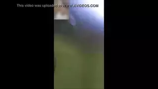 نجم إباحي بالجلد يهيمن على صديقته ب strap on