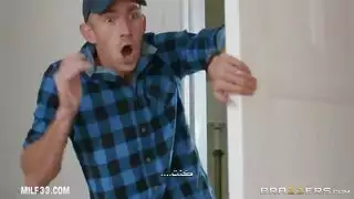 مراهقة ممتلئة الصدر تُنك بقوة في جميع الفتحات سكس إكس إكس إكس