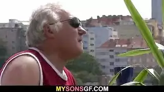 يلعب بقسو نيك نار
