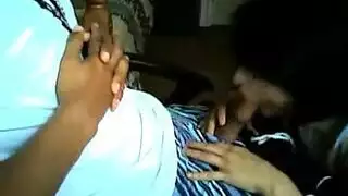 المرة الأولى للفتاة الكردية في جنس جماعي شرجي ومهبلي