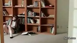 محاكية أنجلينا جولي في تجميعية جنس صريح