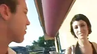 مثليات جامعيات أمريكيات في مشهد ديلدو صريح