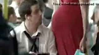 فاتنة صنم الحامل تمتص قضبان يومًا بعد يوم وتستمتع بها كثيرًا