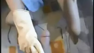 جنس فموي إباحي مركز على الثدي من امرأة متمتعة