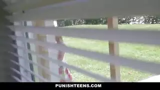 نيكمأم في طذها جامد جدا من ابنها