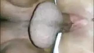 ملك الصحراء الإباحي يدمر فرغ عاهرة في مشهد صريح