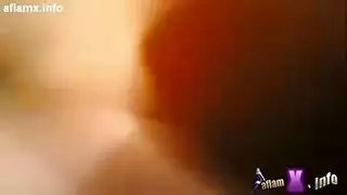 يجعل زوجته الرياضية تبلغ: تدليك البظر وإيلاج عميق