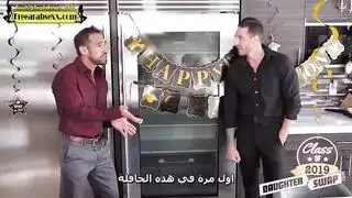 عاهرات الصف الأول يتلقين قذفاً على الوجوه بعنف