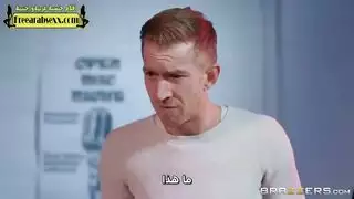 نيك التوتر بعيدًا في الجلسة