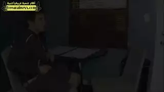 امرأة ناضجة تتوق لجنس قاسي