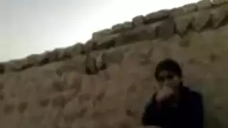 أول ظهور صريح: ملاك الظلام يستقبل عدة أعضاء ذكرية أمام الكاميرا