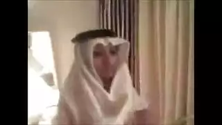 شرموطة مصرية تمص وتتناك مع صاحب المتجر في الحي في مقطع إباحي