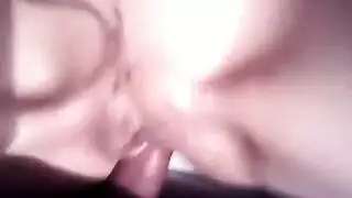 تسريب جنس هاتفي: زب كبير يضرب خرم طيزها بقسوة