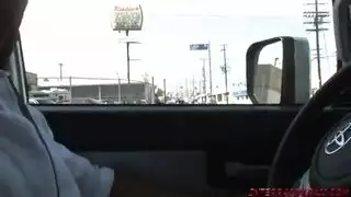 بريانا تحب أخذ زب أسود ضخم بعمق بعد تقديم مص متحمس