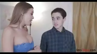 شخصية أم ممتلئة الجسم تأخذ كل شيء