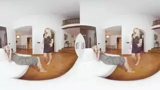 أنها تلبي جميع رغباتك المثيرة