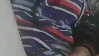 حركة فردية إباحية: شرموطة قذرة تستمني وتقذف سوائلها