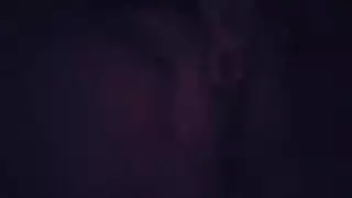 زوجة ساخنة تُضاجع وتمص في نفس الوقت