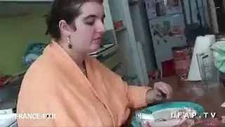 أمهات ممتلئات تبلع وتركب