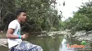 حلويات بمؤخرات ممتلئة يأخذنه بعمق