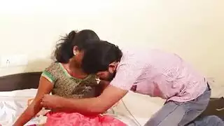 يائس ثاقب طويل