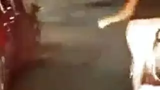 خيال فيتش: امرأة مكممة في سلاسل