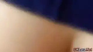 الثاني في الطابور: رجل ناضج يضاجع عدة عاهرات حتى الذروة