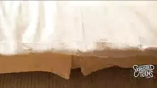 عندما تضاجعها تشعر بالسعادة
