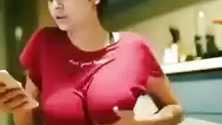 لا تقاوم ثديي نجمة البورن المثالية