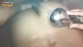 انا وبنت خالتي في الحمام سكس نار