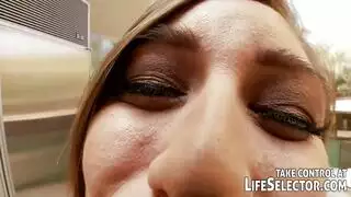 الرجل المخضرم السابق يسحب قضيبه ويقذف لاتينا