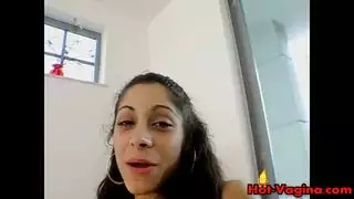 شقراء ضيقة الطيز تمتلئ بزب أبيض سميك في البورنو