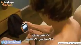 مكالمة فيديو خاصة للأم تتحول إلى ممارسة جنس عائلي صريح