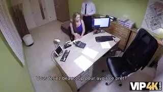 بيضاء بطيز كبيرة