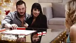لقاء محظور: أب عار، قضيب الأخ، ومهبلها المبلل
