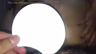 أسلوب كلابي صريح مع ملكة سمراء ذات صدر كبير