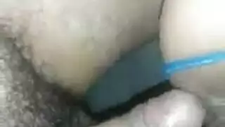 شاب بوسة شايف بنات
