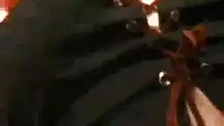 شريكة جنسية منحرفة ترهق زوجها في مشهد غرفة نوم ملتهب