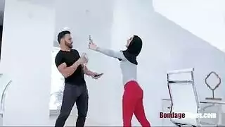 أمريكي ينك محجبة بكل الأوضاع: شرج وكلب وغيرها