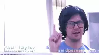 الأم الناضجة والمثيرة ديفون تتوق لقضيب أسود من زبونها الدائم